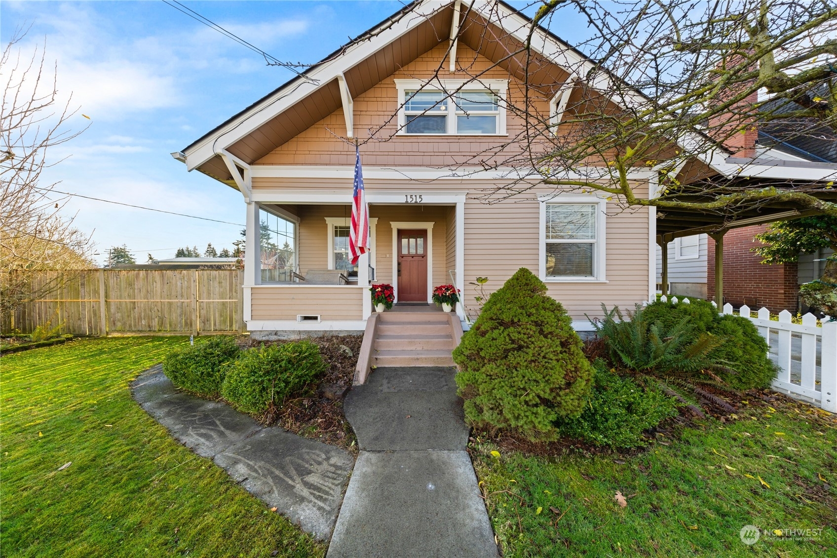 Property Photo:  1515  12th Street  WA 98221 