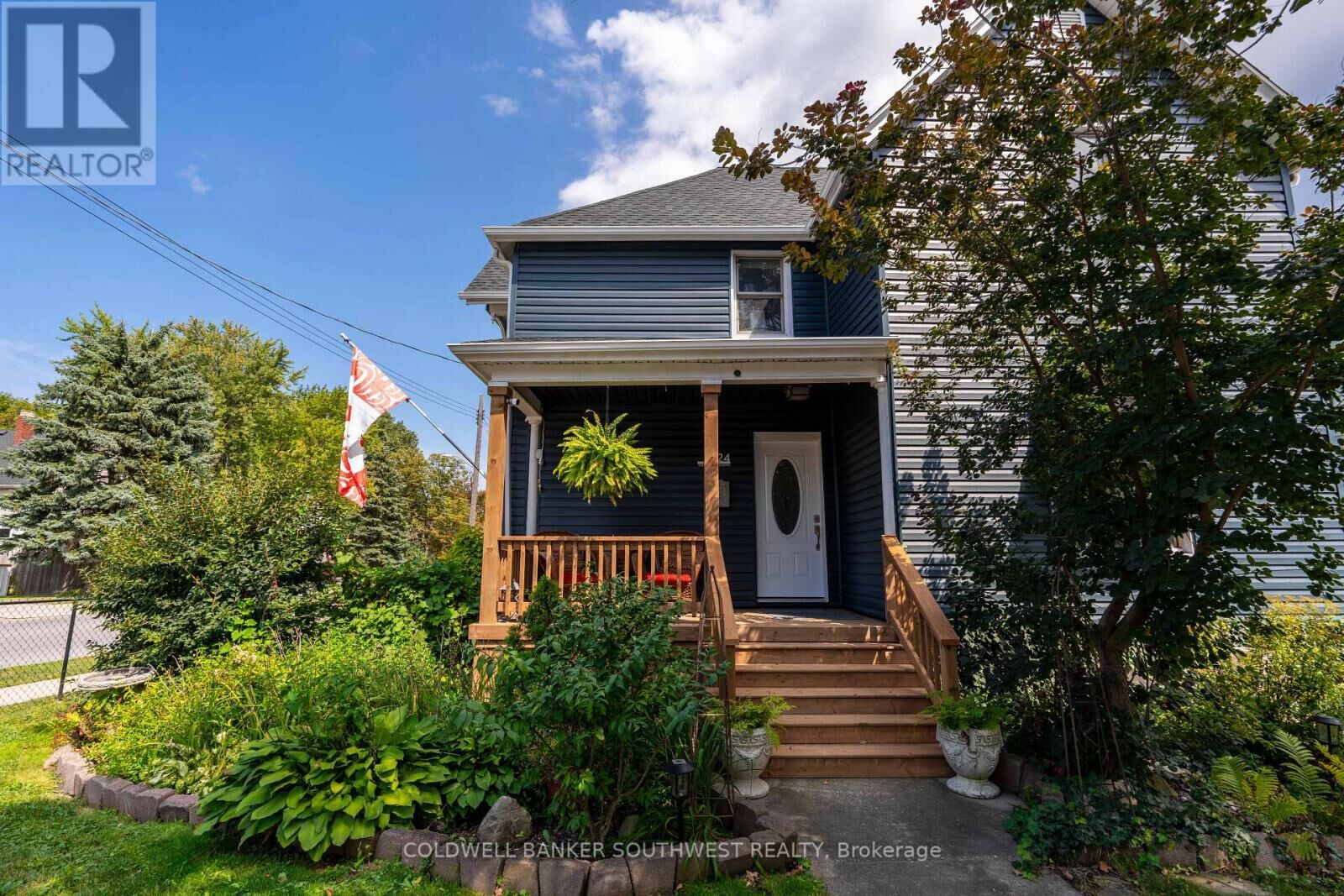 Property Photo:  224 Vidal Street South  ON N7T 2T7 