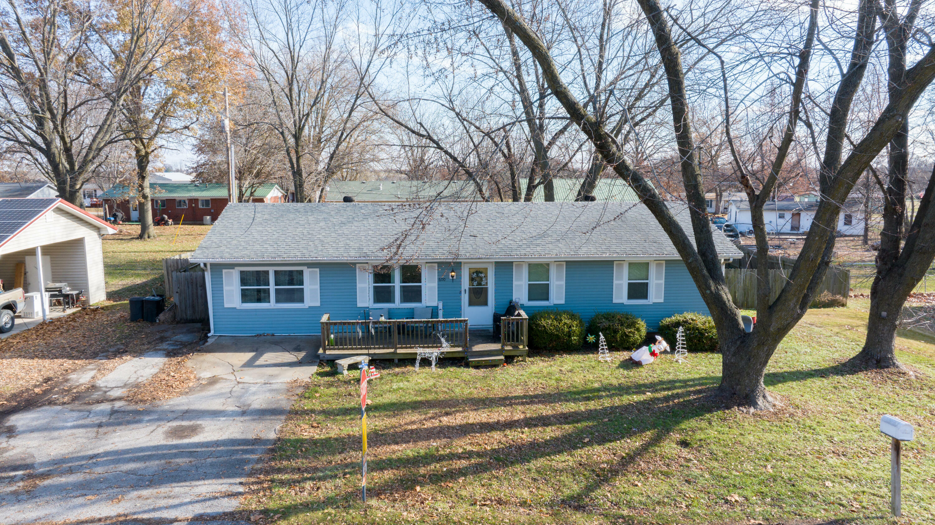 Property Photo:  600 S Elm St  MO 65231 