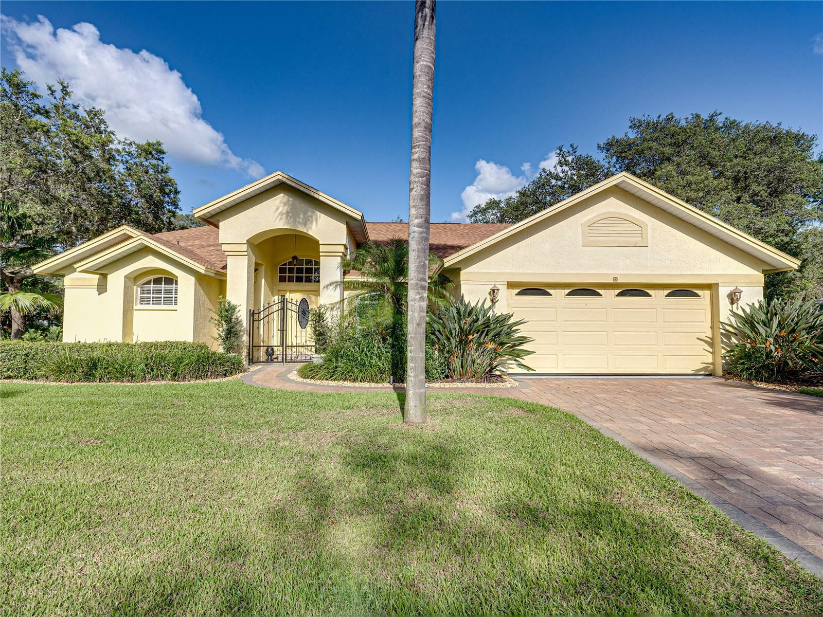 Property Photo:  1072 Old Cutler Road  FL 33898 