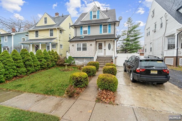 Property Photo:  53 Poplar Avenue  NJ 07601 