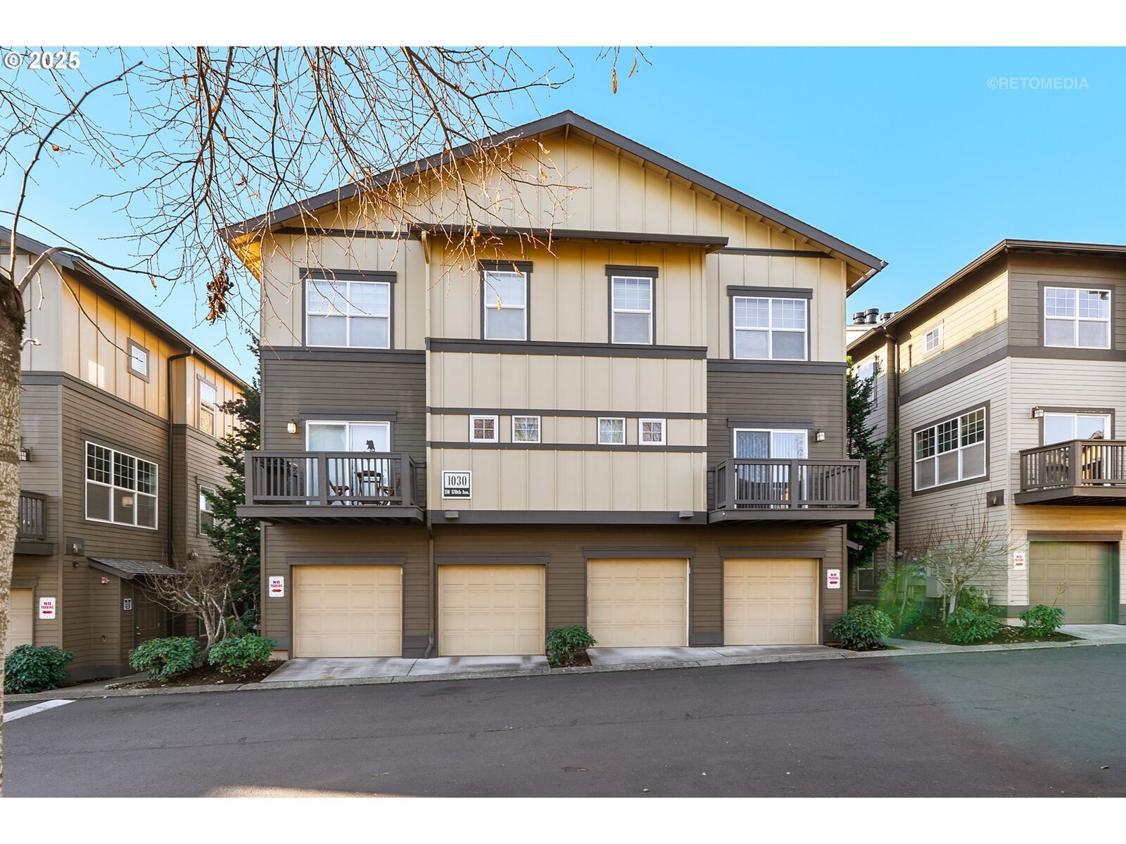 Property Photo: 1030 SW 170th Ave 200 OR 97003
