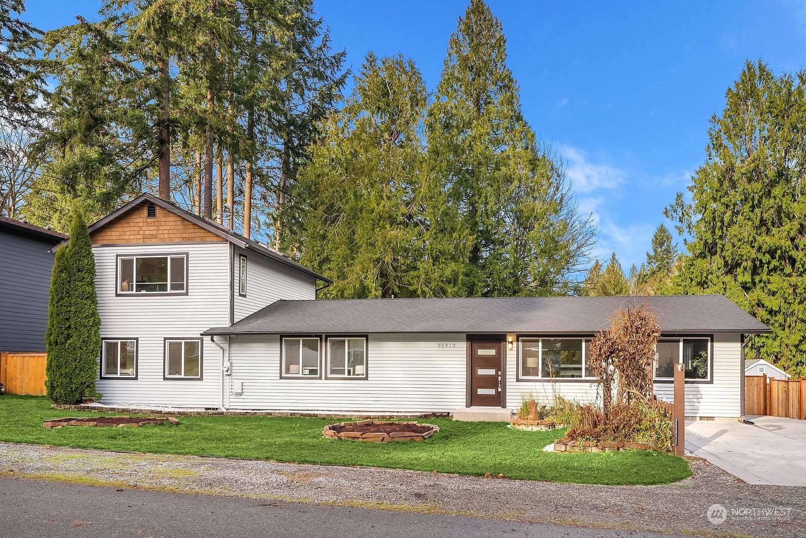 Property Photo:  21412 NE 60th Place  WA 98053 