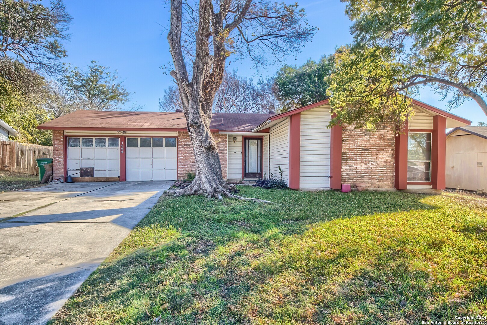 Property Photo:  1066 Honeytree St  TX 78245 