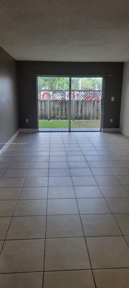 Property Photo:  4810 NW 79th Ave 101  FL 33166 