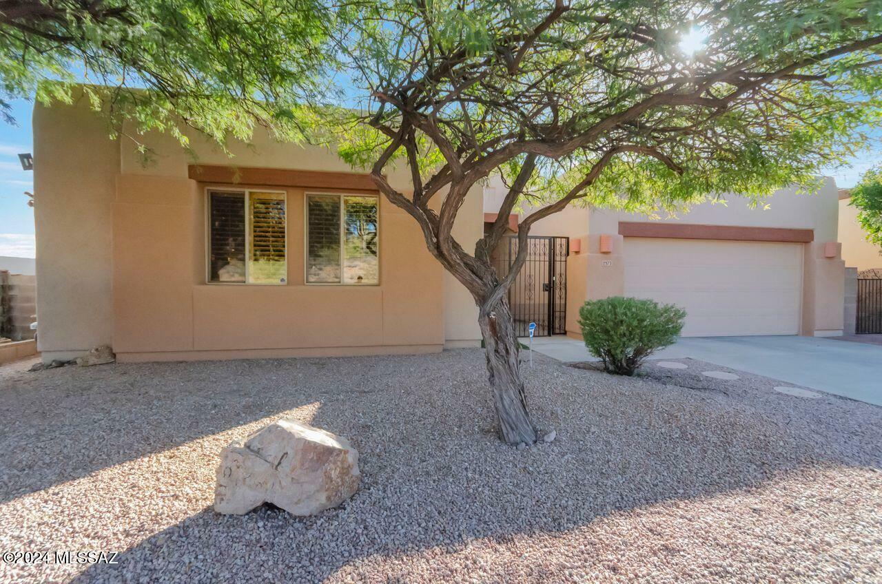 Property Photo: 2973 W Shawna Place AZ 85745