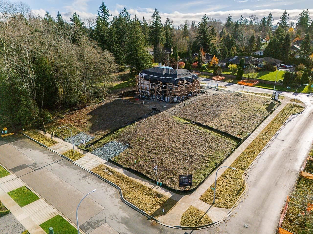 Photo de la propriété:  16532 28A Avenue  BC V3Z 0A9 