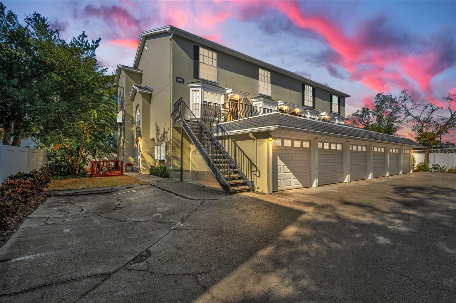 609 S Glen Avenue B  Tampa FL 33609 photo