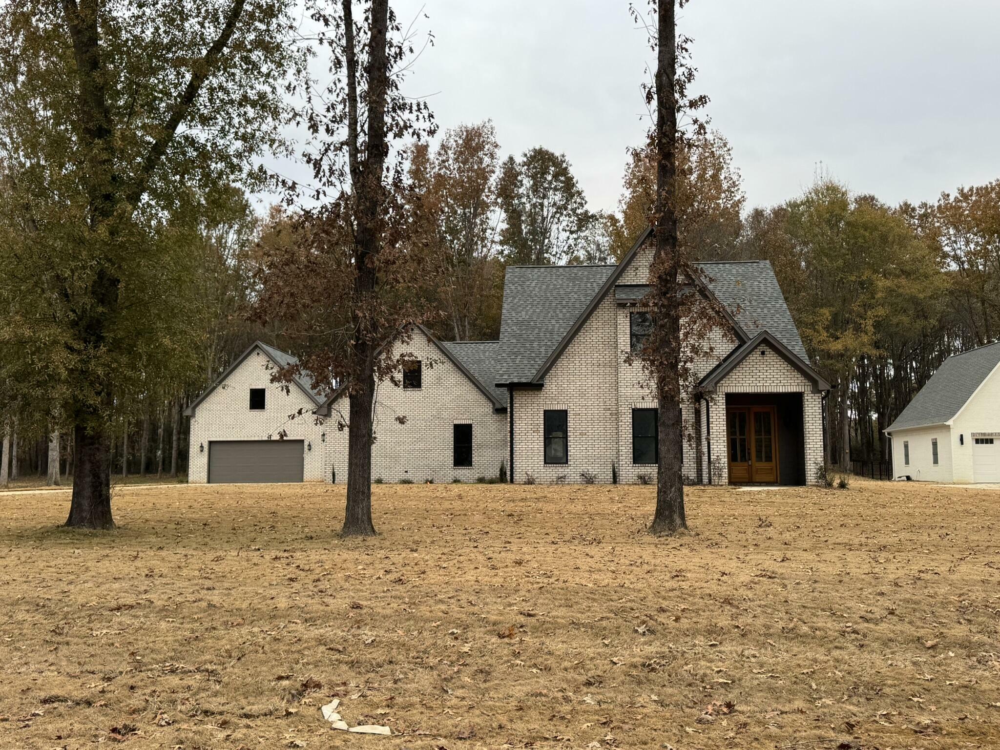 Property Photo:  114 Ridge Oak Ln.  MS 38866 