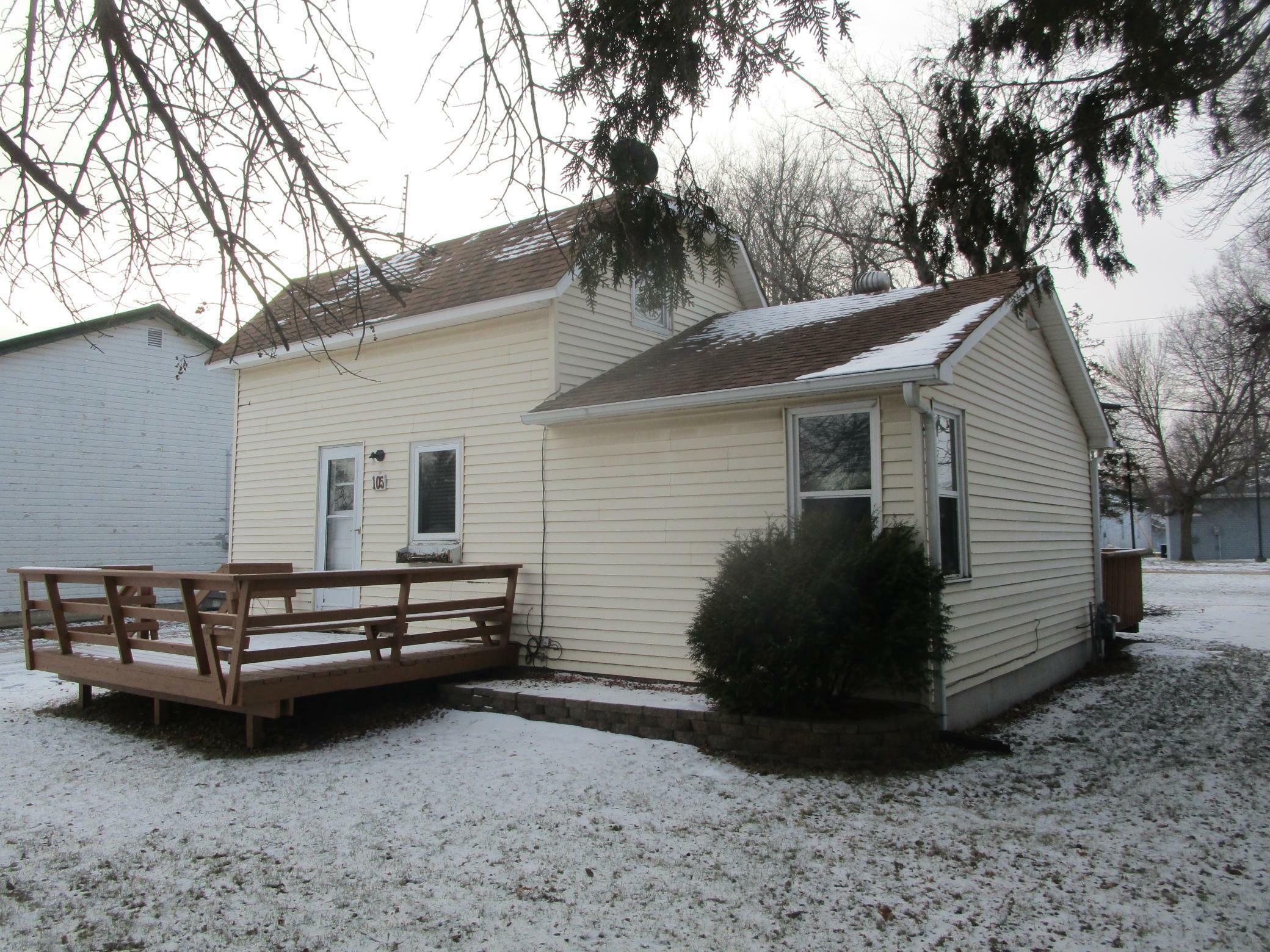 Property Photo:  105 Douglas Avenue  MN 56319 