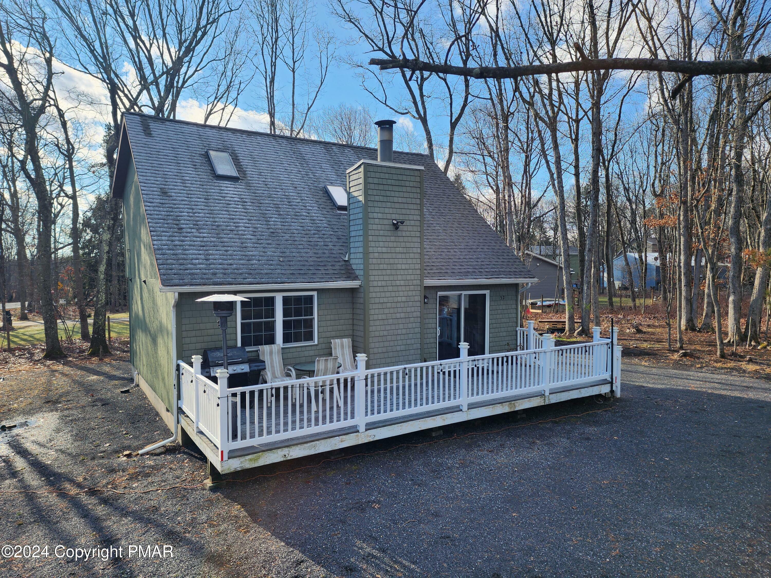 Property Photo:  32 Bear Lane  PA 18229 