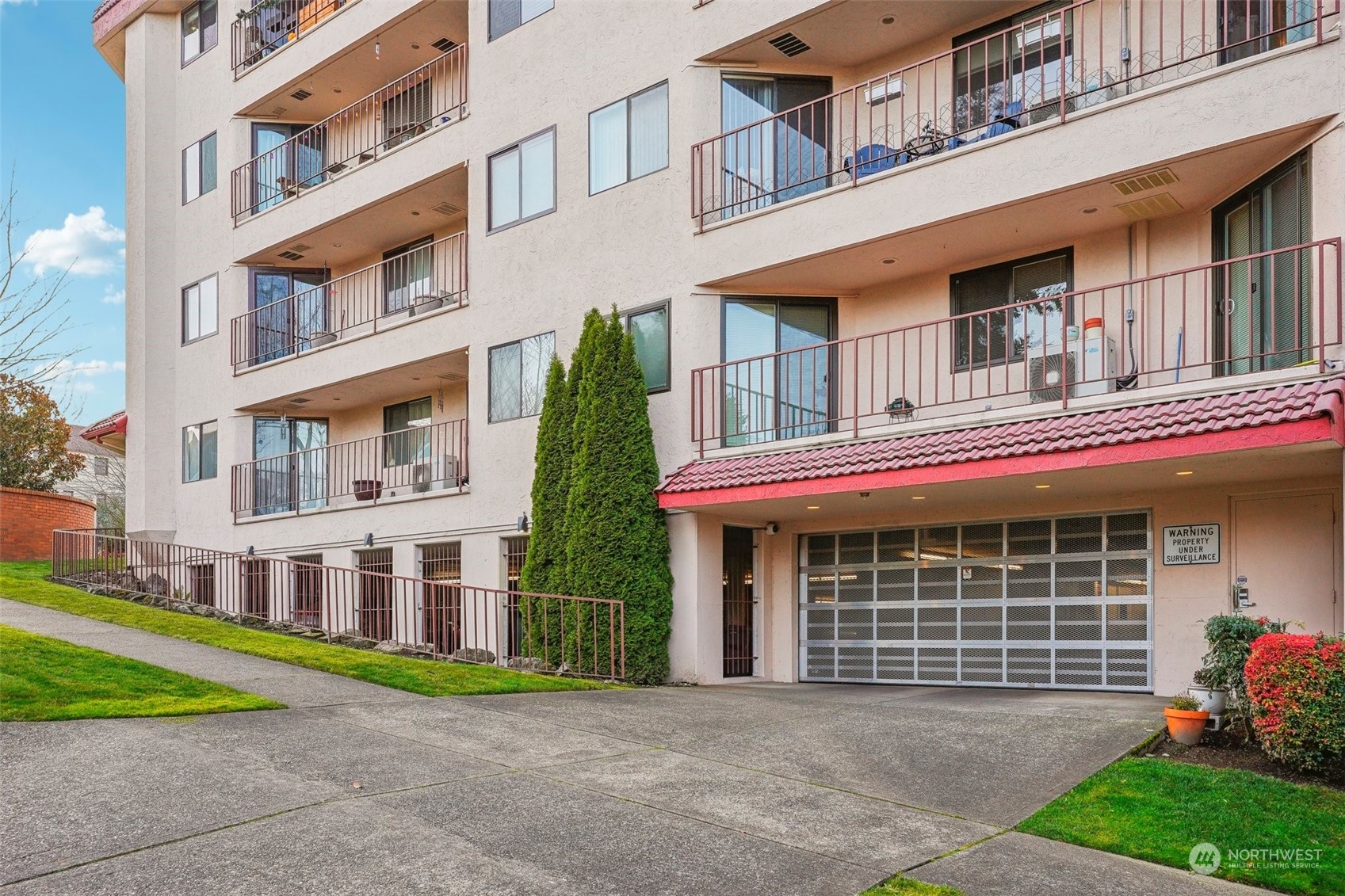 Property Photo:  909 N I Street 103  WA 98403 