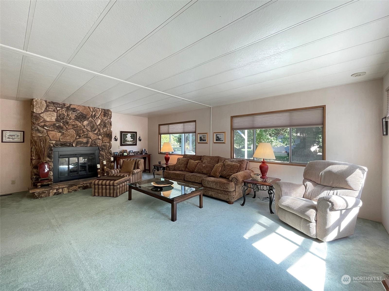 Property Photo:  121  Ivy Lane  WA 98362 