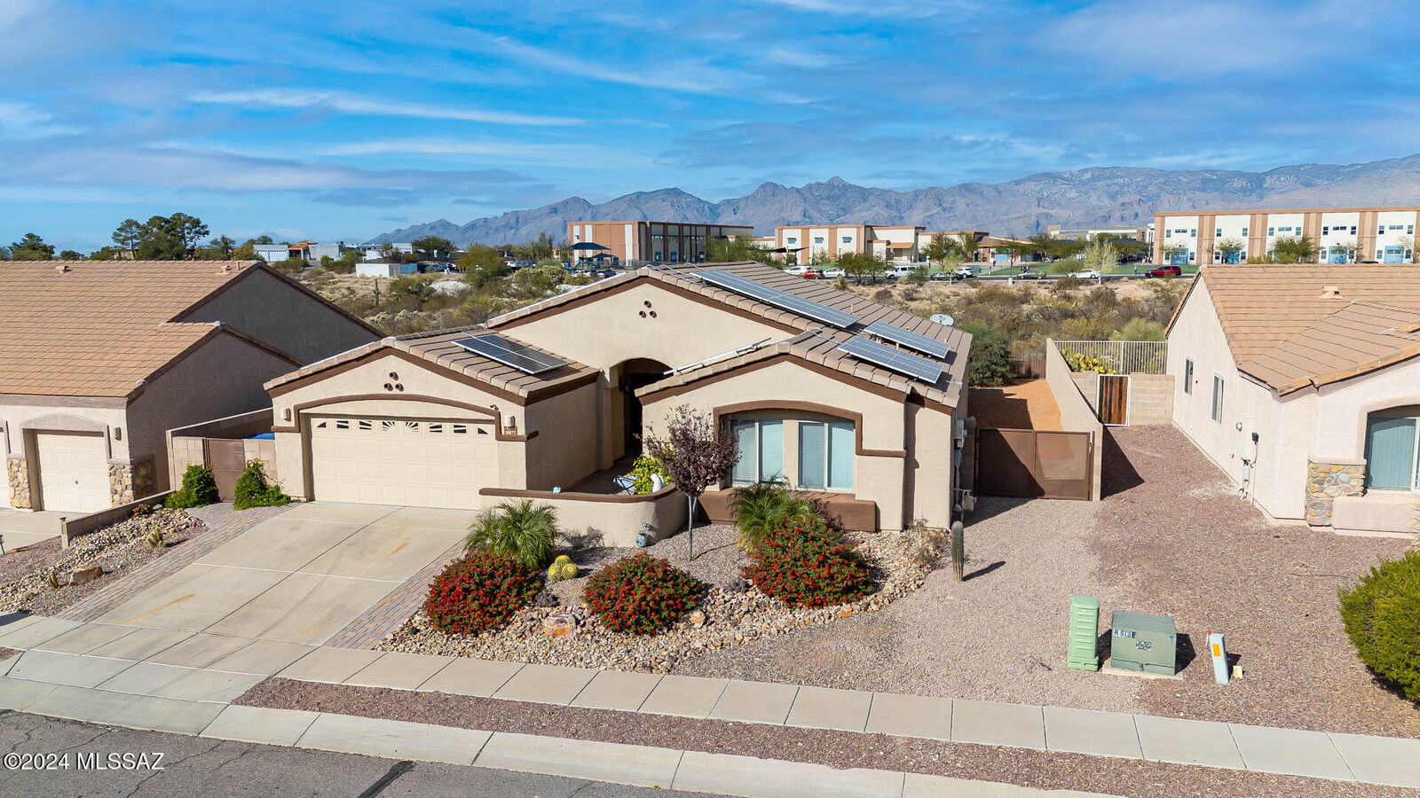 Property Photo: 10171 E Corte Madera Fina AZ 85730