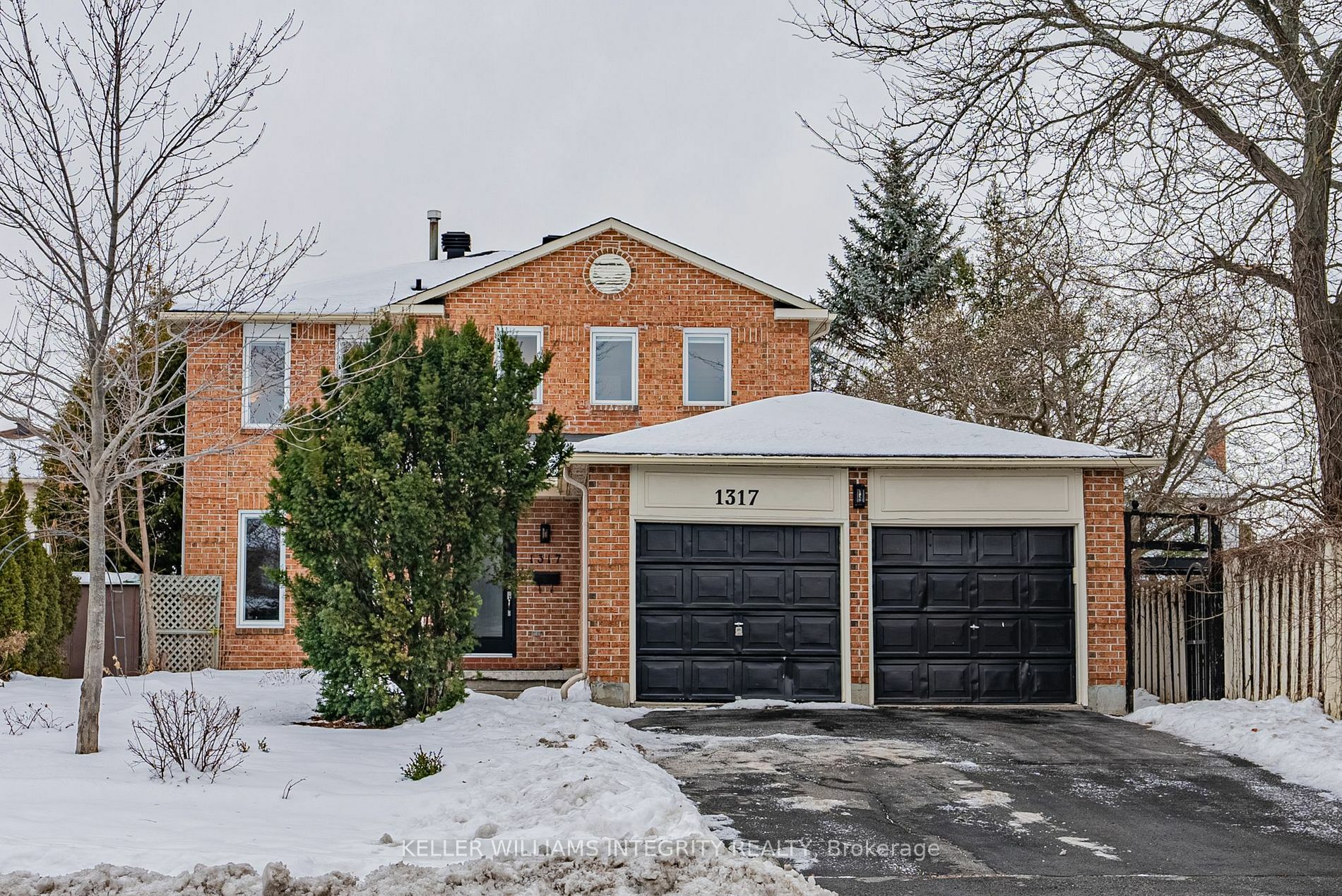 Property Photo:  1317 Prestone Dr  ON K1E 2Z2 