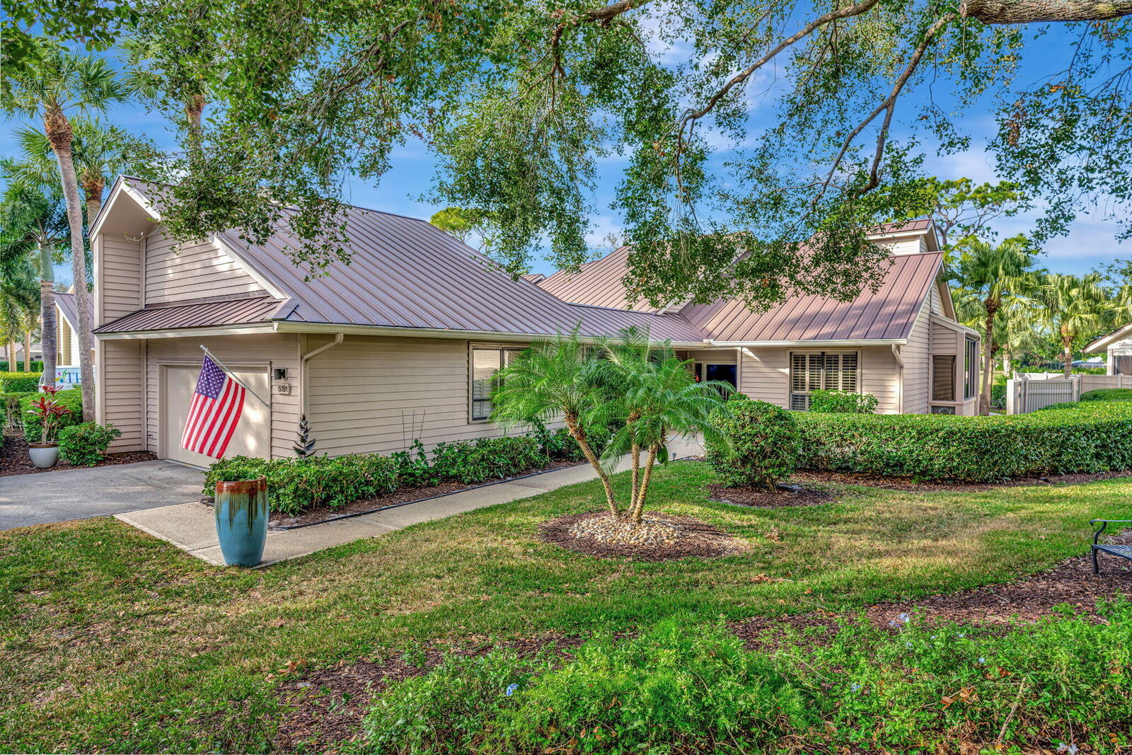 Property Photo:  5191 SE Brandywine Way  FL 34997 