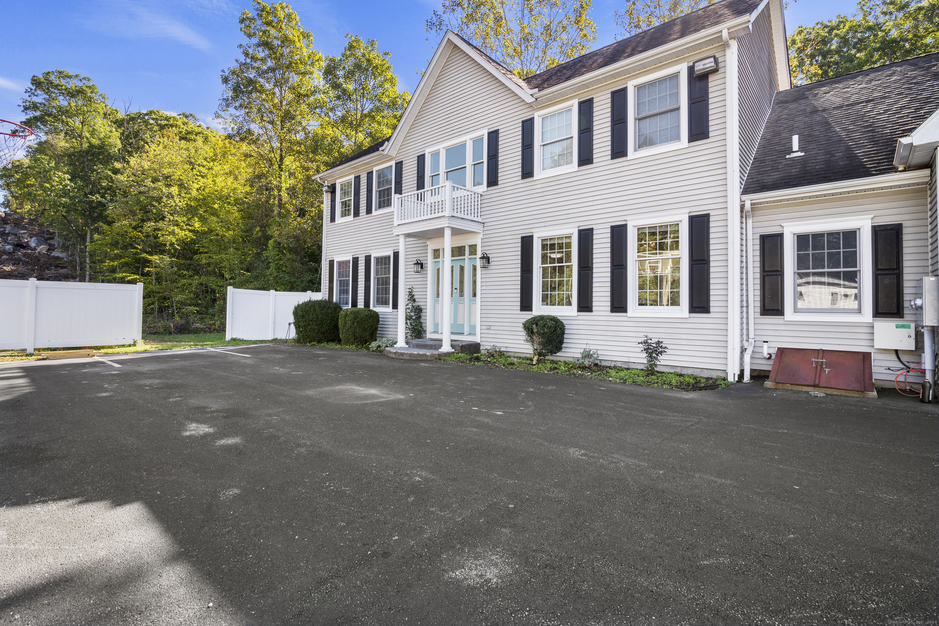 Property Photo:  977 Hartford Turnpike  CT 06385 