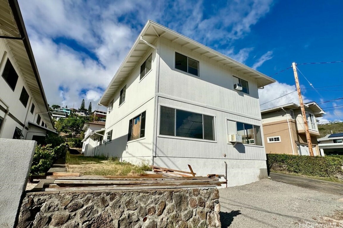 Property Photo:  3838 Claudine Street  HI 96816 