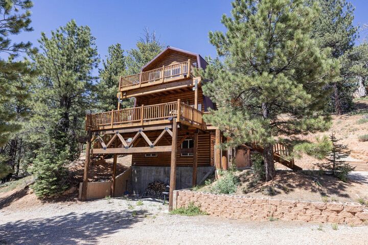 Property Photo: 130 N Apollo Trail UT 84762