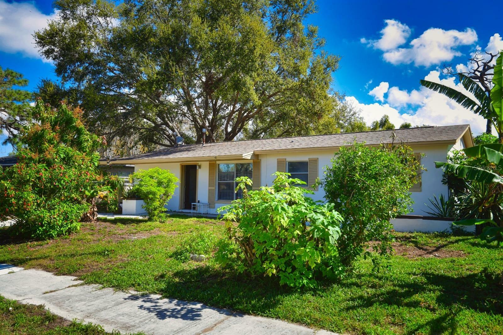 Property Photo: 9567 85th Street FL 33777