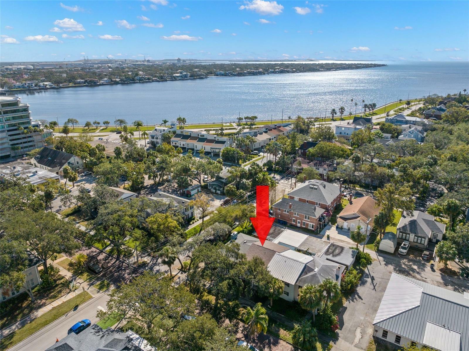 Property Photo:  702 W Bay Street B  FL 33606 