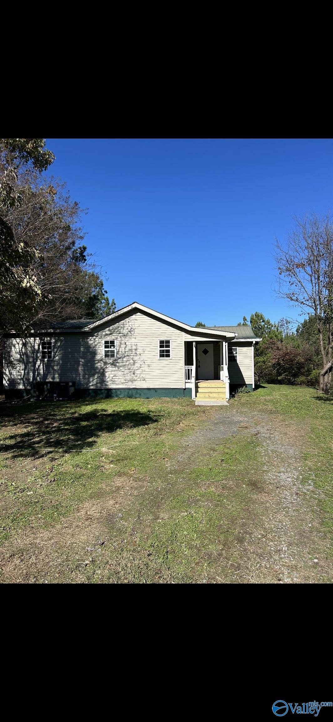 Property Photo:  261 County Road 653  AL 35765 