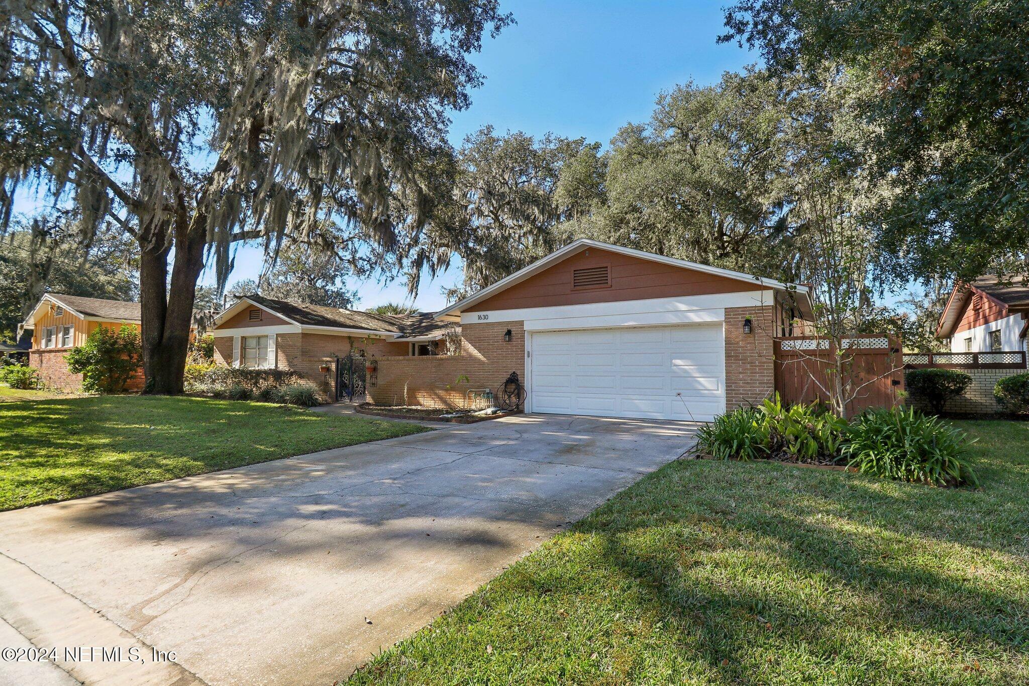 Property Photo:  1630 Westminister Avenue  FL 32210 