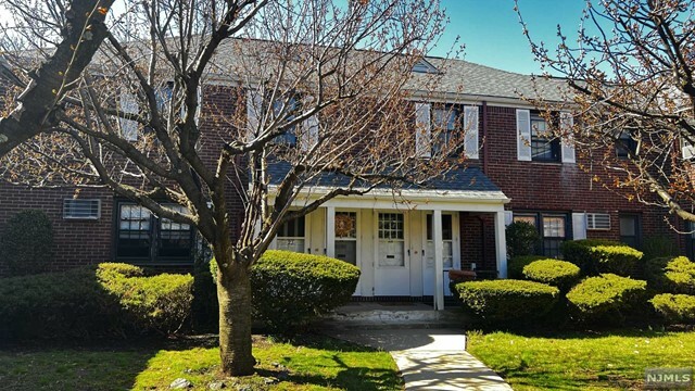 445 Union Avenue 2D  Rutherford NJ 07070 photo