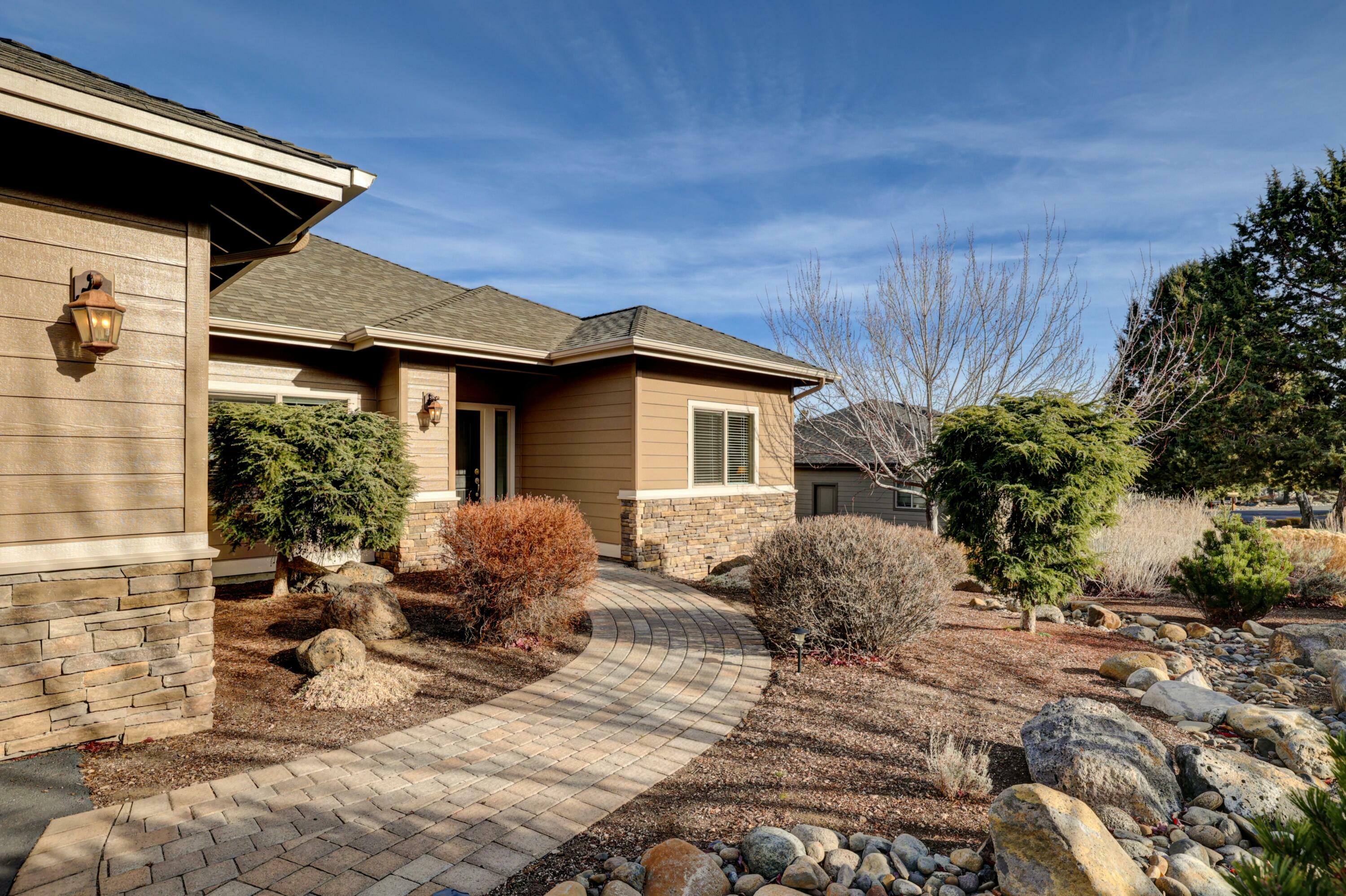 Property Photo:  10192 Sundance Ridge Loop  OR 97756 