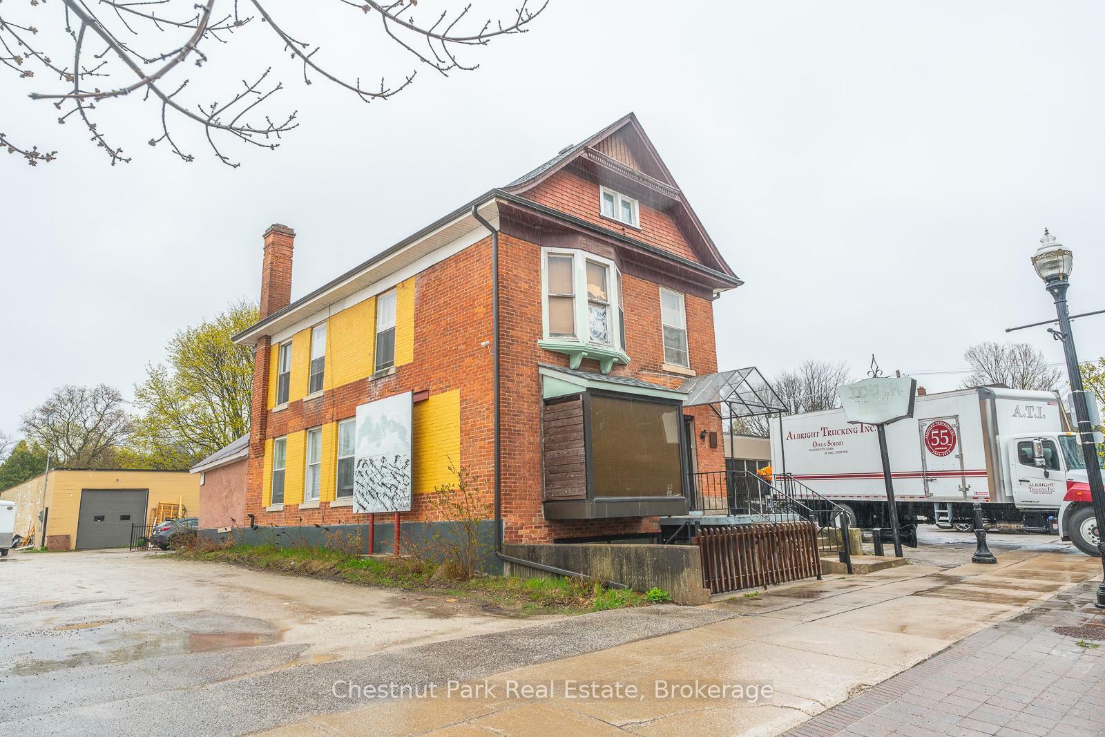 715 2nd Avenue E  Owen Sound ON N4K 2G9 photo