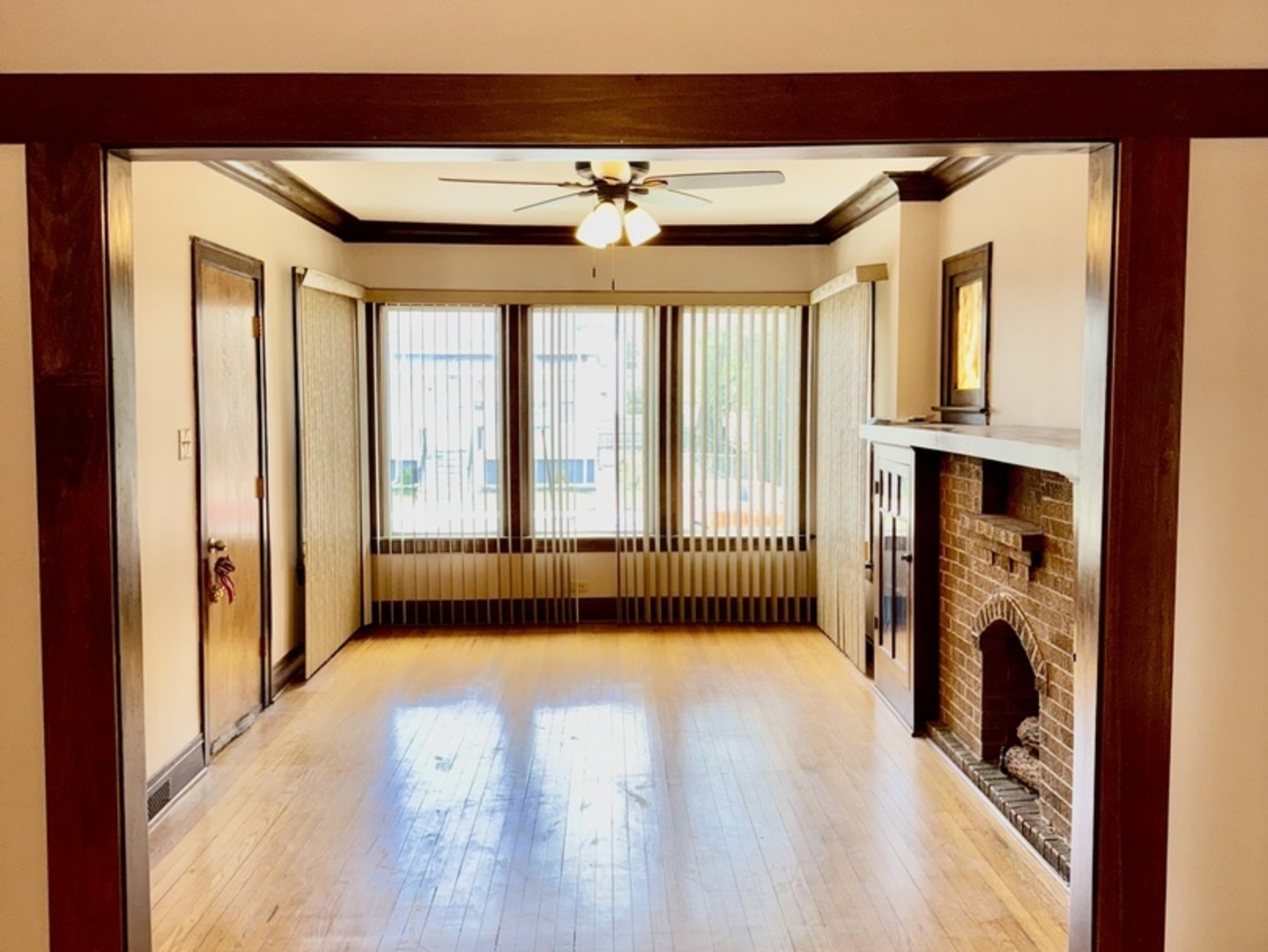 Property Photo: 7618 S Rhodes Avenue IL 60619