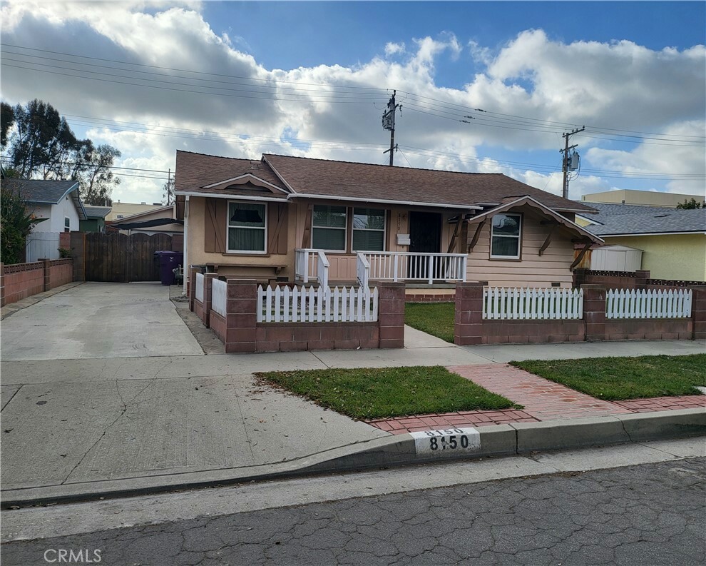 Property Photo:  8150 E Timor Street  CA 90808 