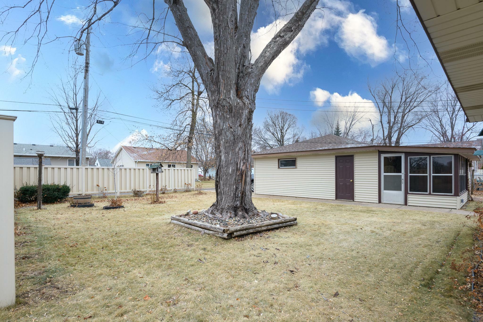 Property Photo:  1009 29th Avenue N  MN 56303 