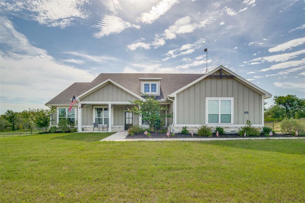 Property Photo: 1060 Boulder Road TX 76085