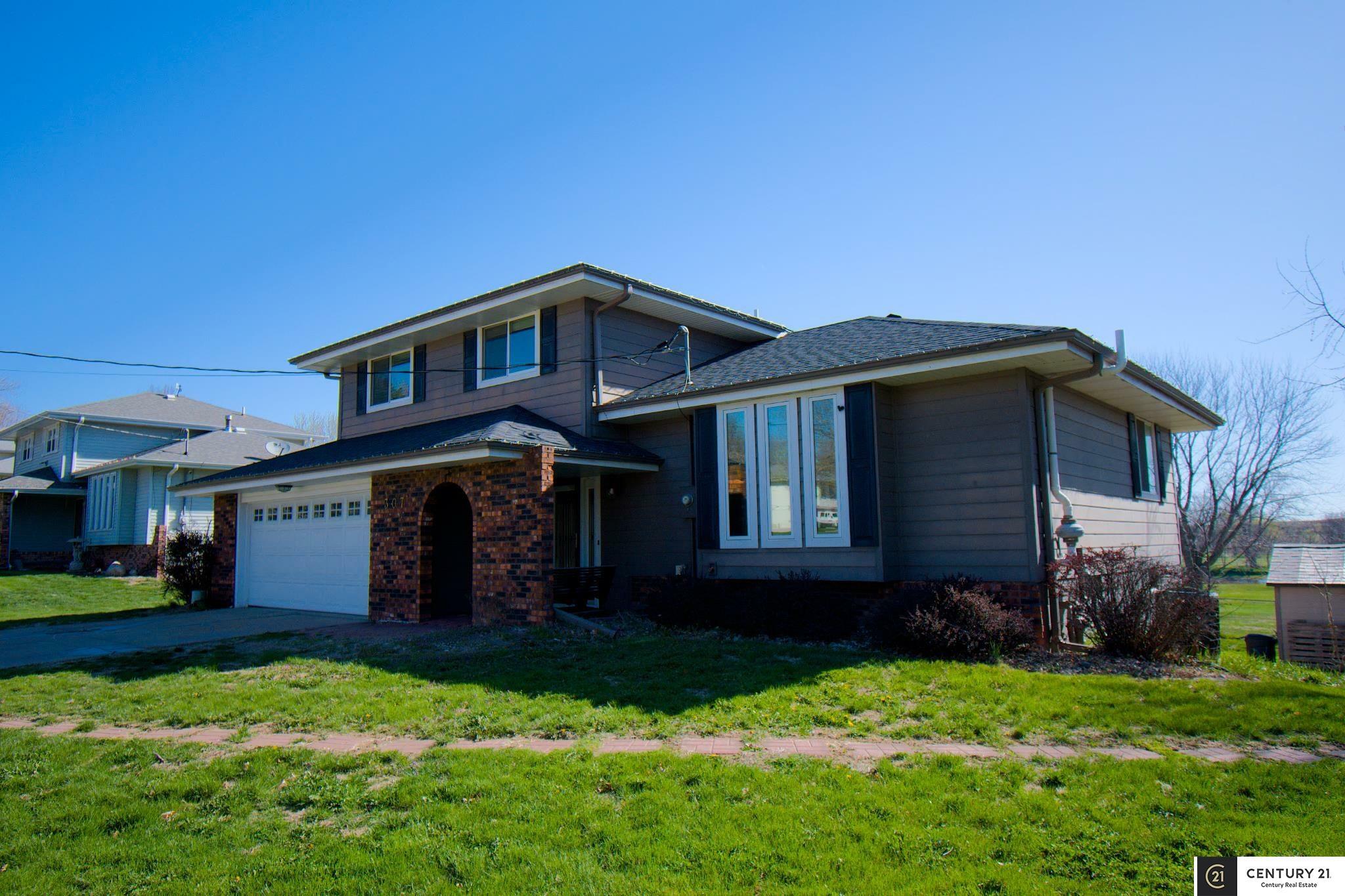 Property Photo: 307 Maple Drive IA 51575