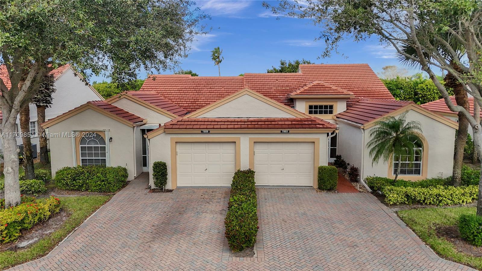 Property Photo:  7809 Silver Lake Dr  FL 33446 