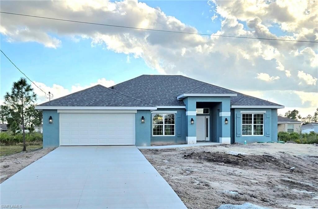 Property Photo: 489 Windermere Dr FL 33972