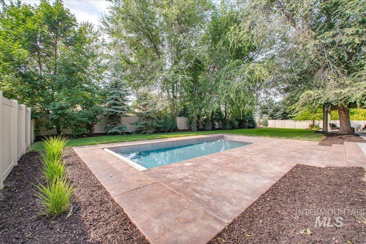 Property Photo:  4549 W Clear Field Dr  ID 83616 