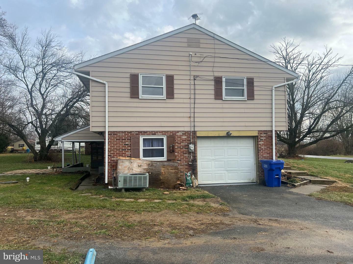 Property Photo:  1857 Rockvale Road  PA 17602 