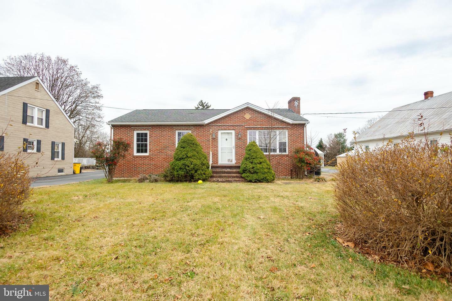 Property Photo: 704 Rock Cliff Drive WV 25401