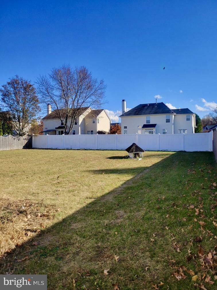 Property Photo:  6 Creekwood Drive  NJ 08505 