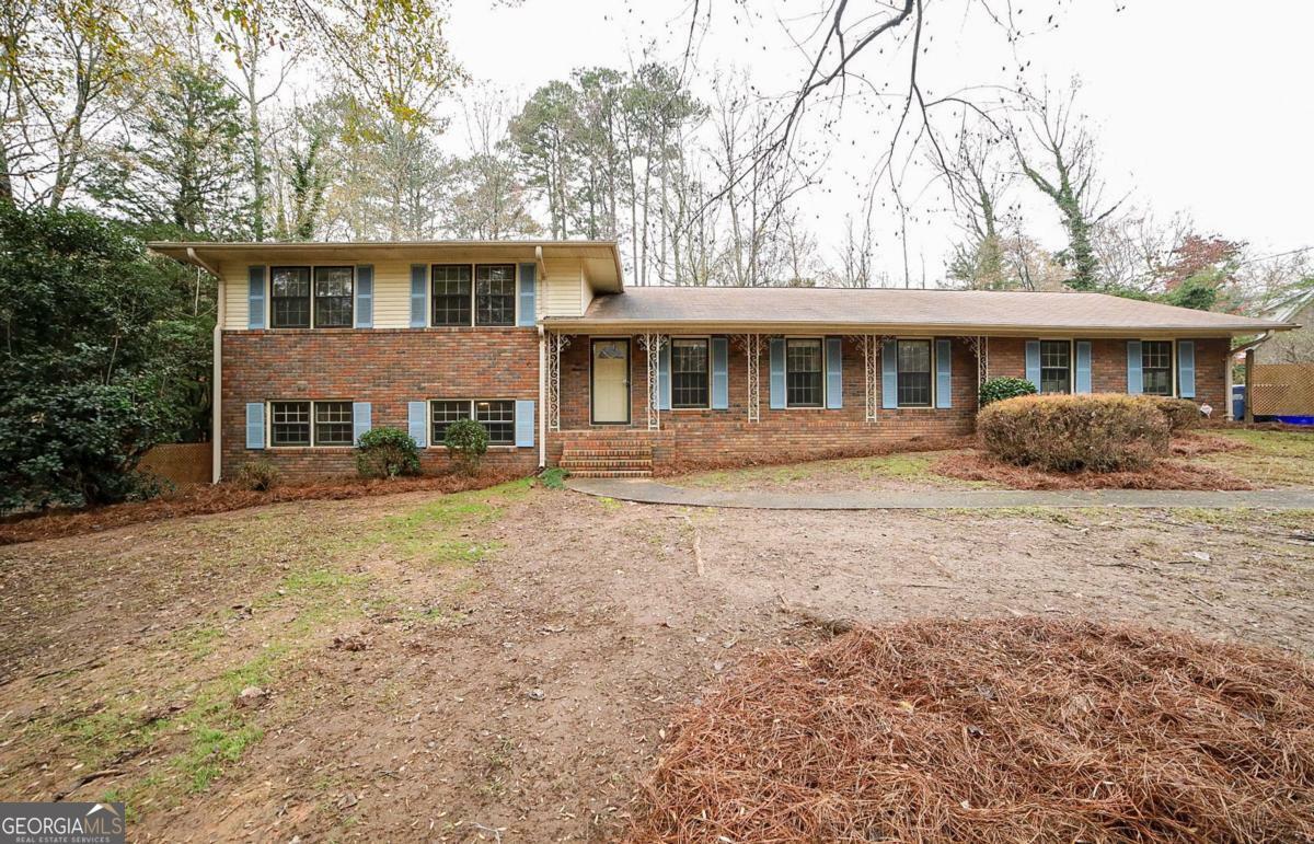 Property Photo:  200 Kings Road  GA 30606 