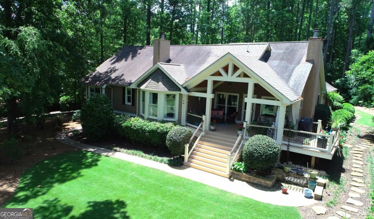 Property Photo:  1040 Spy Glass Hill  GA 30642 