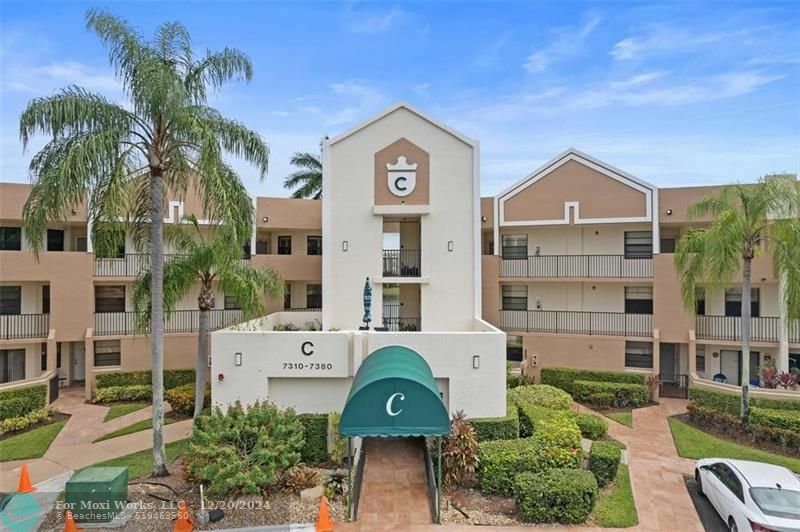 Property Photo:  7368 Fairfax Dr 306  FL 33321 