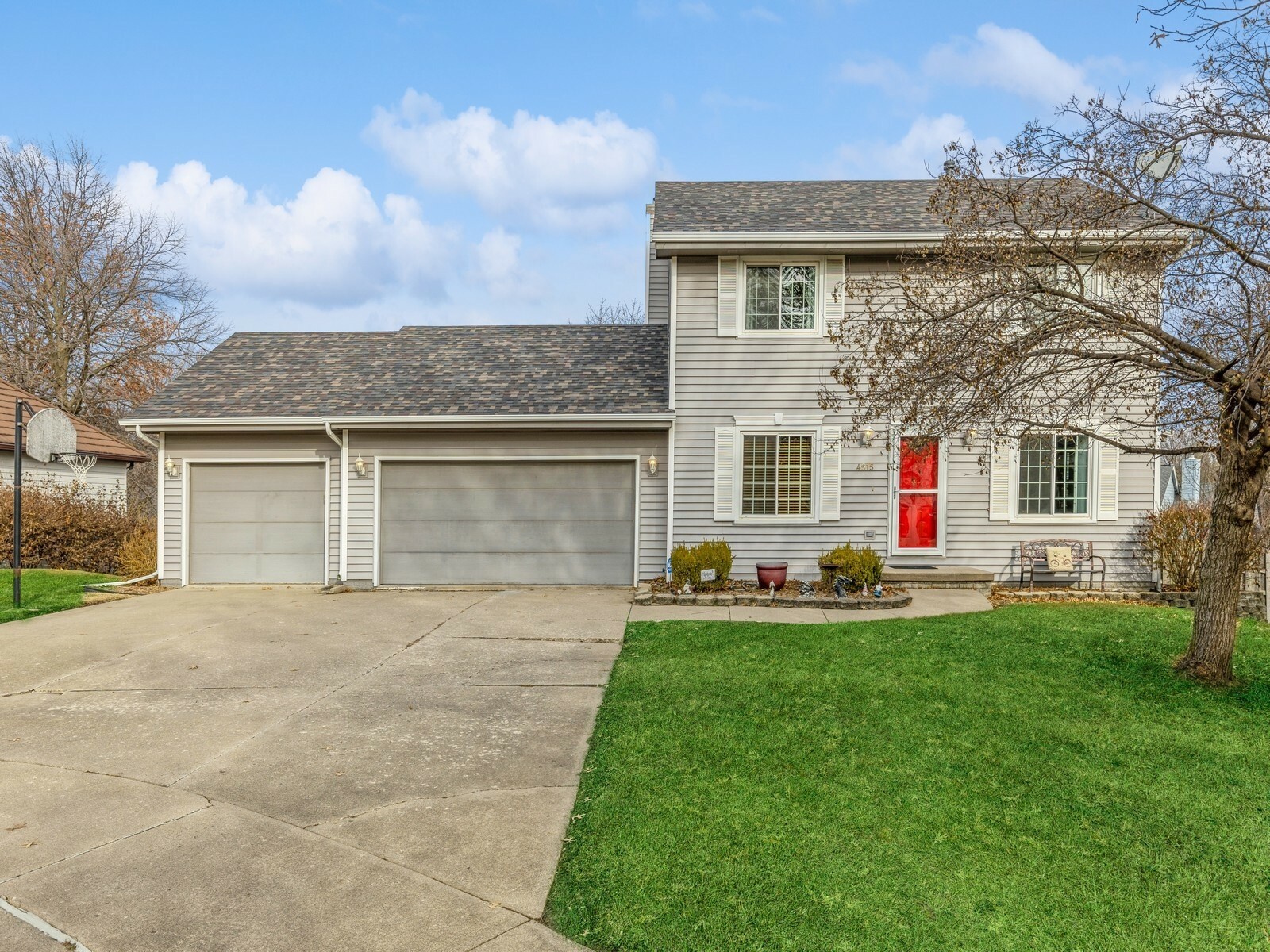 Property Photo: 4515 47th Street IA 50310