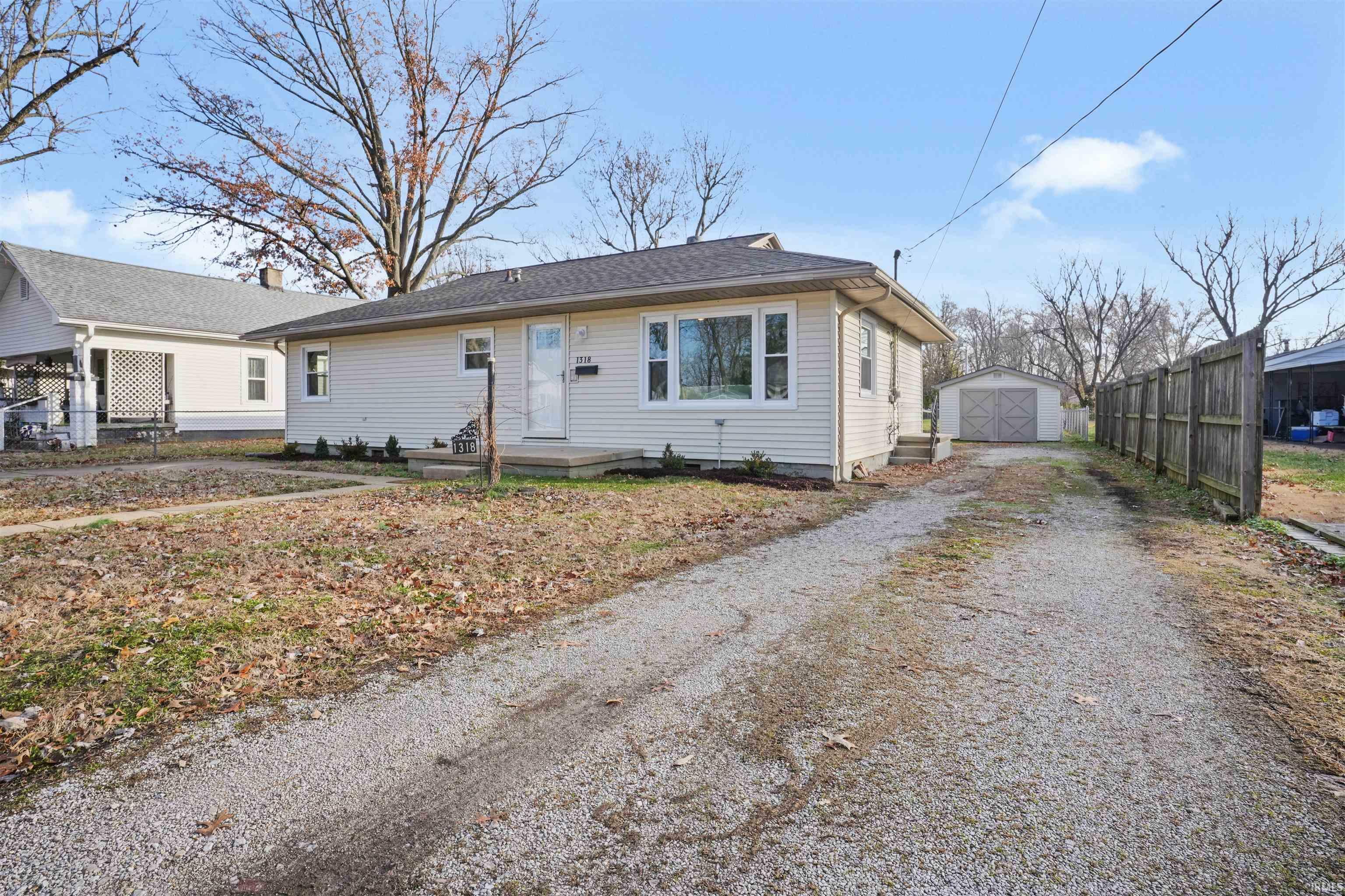 1318 Fairlawn Avenue  Evansville IN 47714 photo