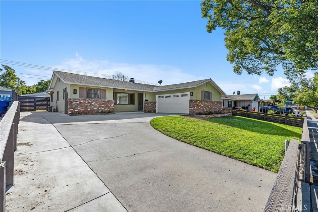 Property Photo:  8178 Sherwood Place  CA 92504 