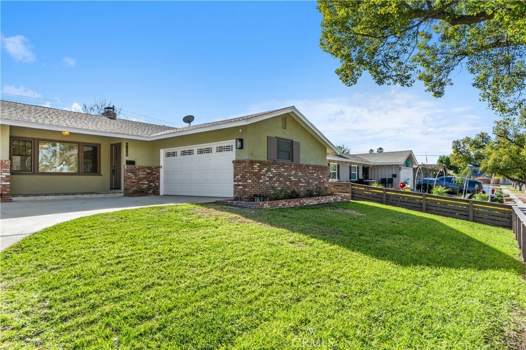 Property Photo:  8178 Sherwood Place  CA 92504 