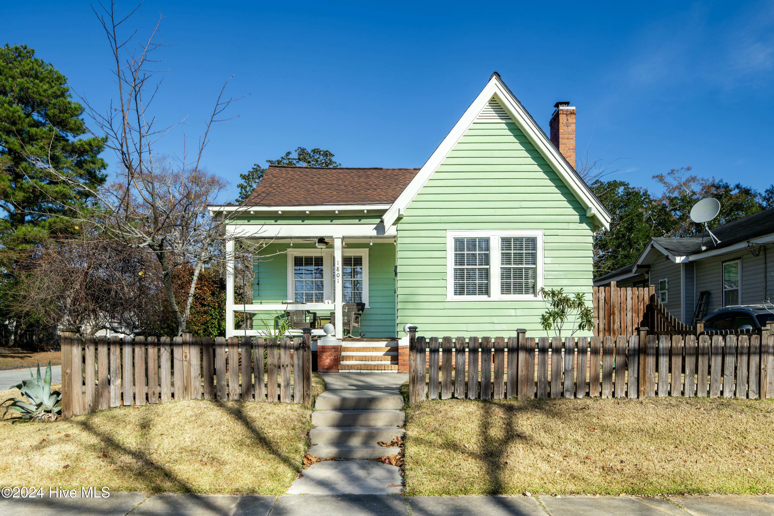 Property Photo:  1801 Ann Street  NC 28403 