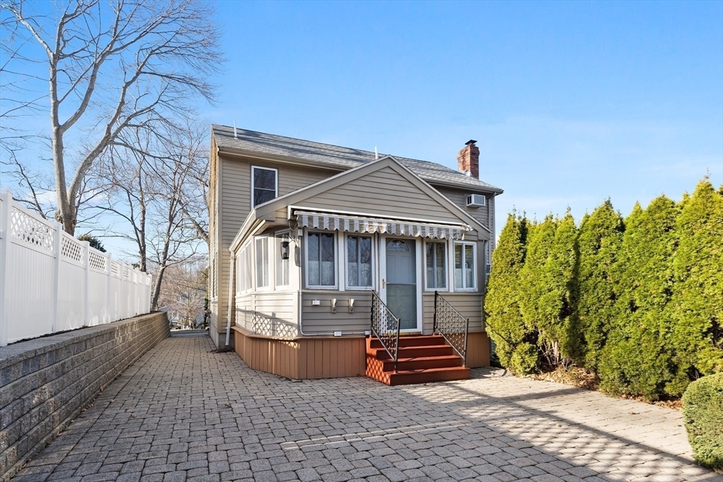 Property Photo:  99 Maplewood Rd  MA 01904 